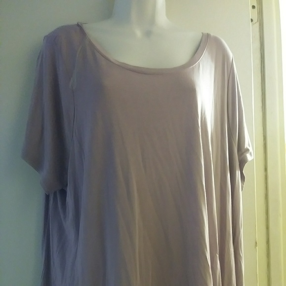 Tops - Woman overside blouse Tops - Woman overside blouse